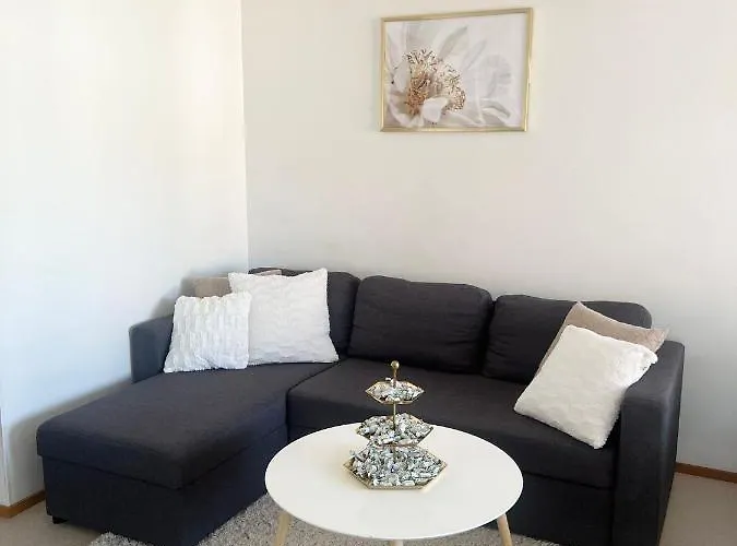 Gem Of Annala - Private Sauna, Free Parking And Wifi 탐페레