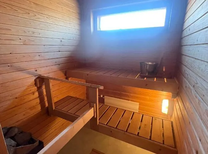 Gem Of Annala - Private Sauna, Free Parking And Wifi 탐페레